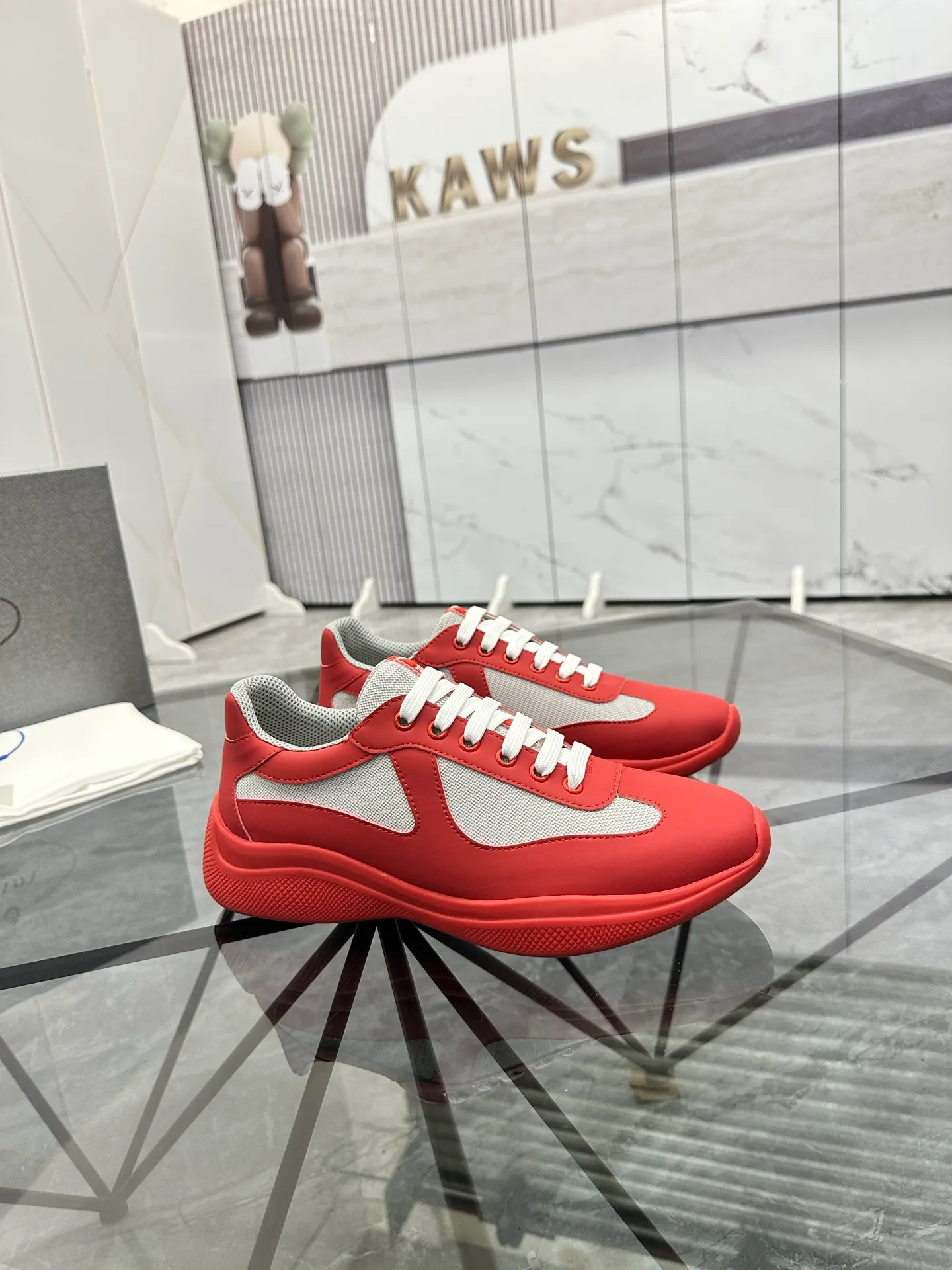 Men's shoes: 💰P360¥ Product trademark: Prada *"Prada*" low-top casual shoes Regular size: 35-47 (can be customized to 48) couple style Product materials: imported silk leather upper, breathable lining, original outsole. Number: 943